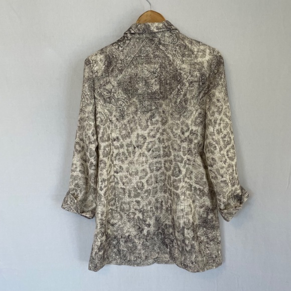 CHICO'S Size 1 US Medium Long Line One Button Blazer Cream & Silver Animal Print - Picture 4 of 7